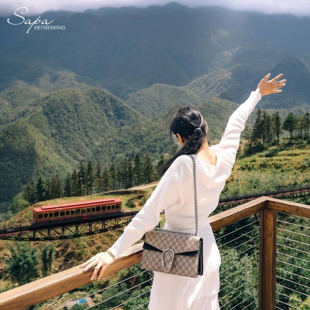 Chiêm ngưỡng trọn vẹn những đỉnh núi dãy Hoàng Liên Sơn và tàu hỏa Mường Hoa thơ mộng tại Viettrekking Coffee